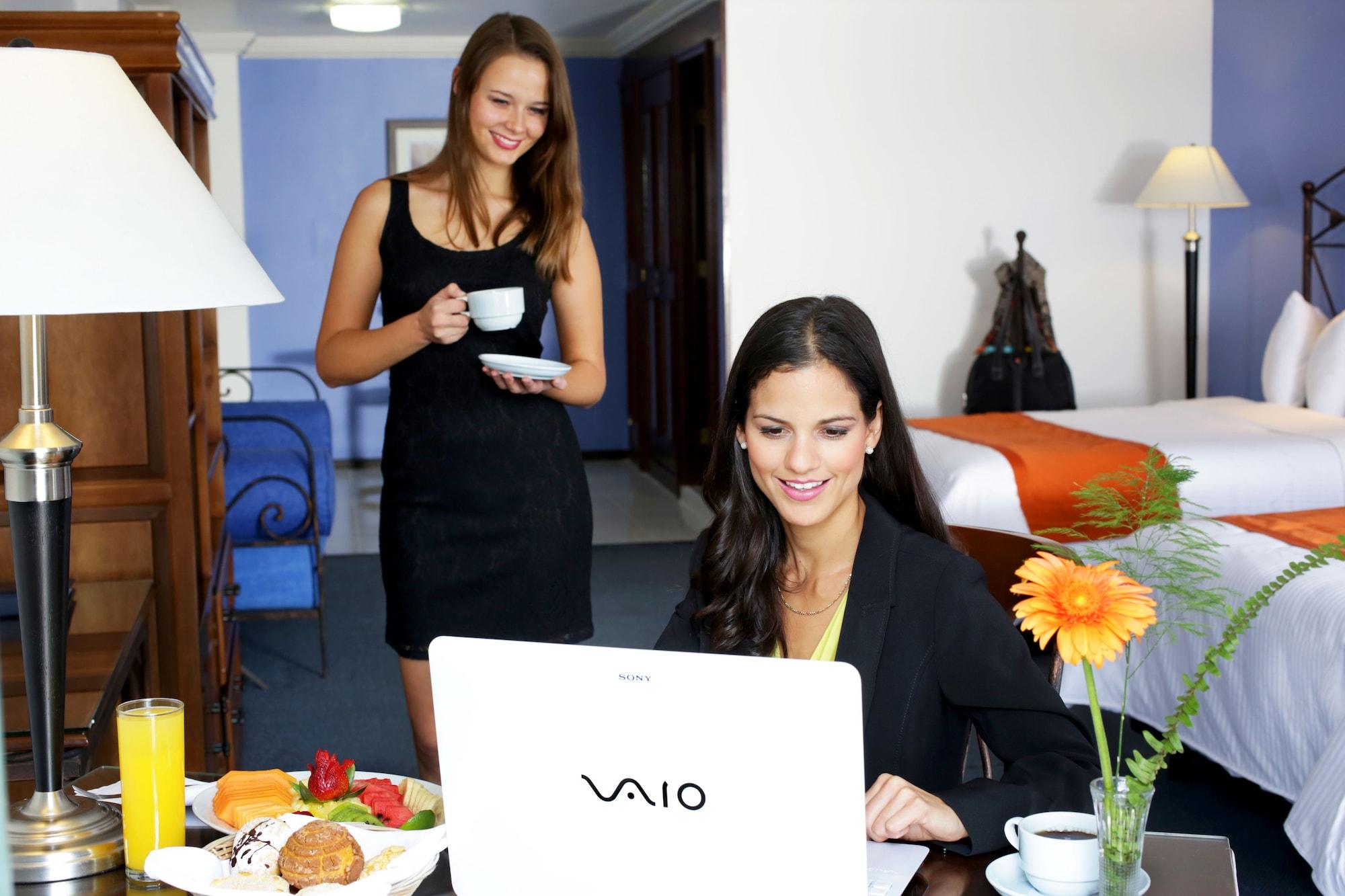 Hotel Ciros Pachuca Екстериор снимка