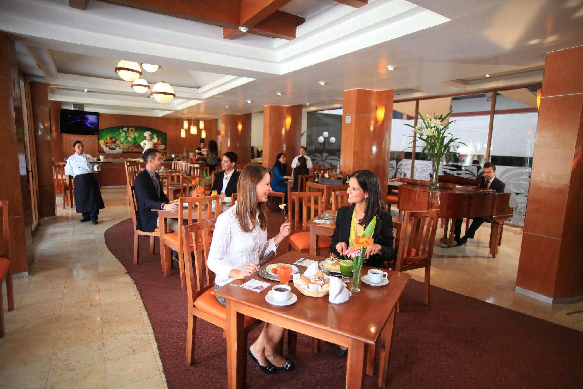 Hotel Ciros Pachuca Екстериор снимка